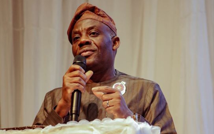 FG inaugurates councils, officers of 4 varsities