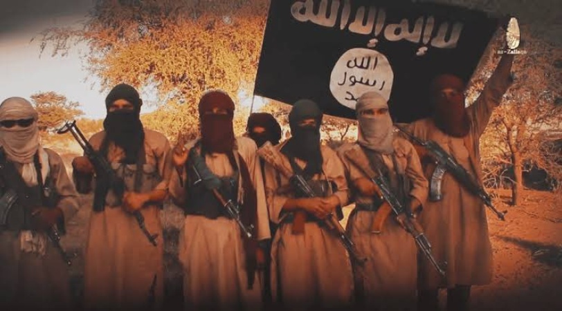 27 soldiers killed in multiple terrorist attacks