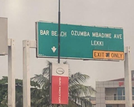 Lagos commences 7-day repair work on Ozumba Mbadiwe Road
