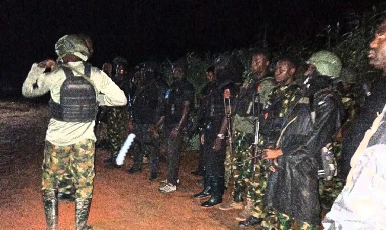 Troops kill 3 terrorist commanders, 16 others ? Army