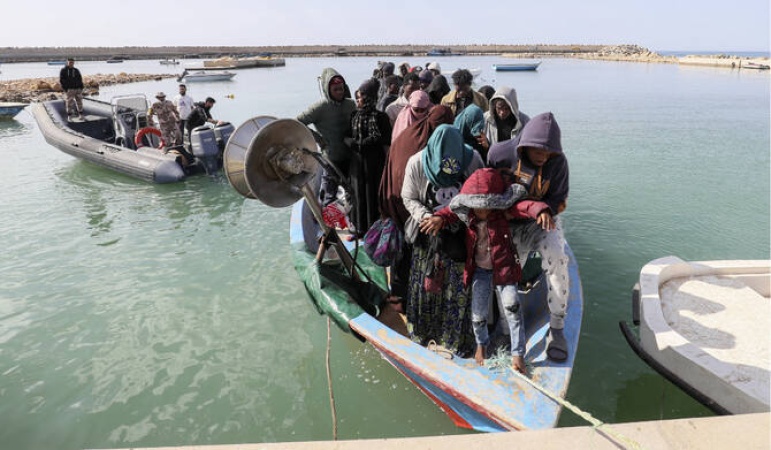 50 burnt to death as fire razes boat ? UN