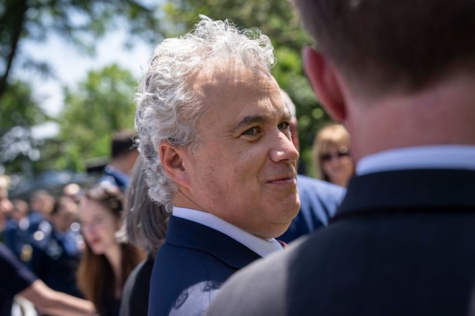Ex-Biden chief of staff testifies in GOP probe of former president?s mental decline