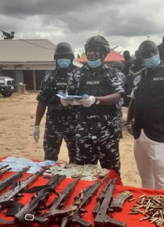 Imo: Police Confirm arrest of two notorious IPOB/ESN kingpins, 955 others