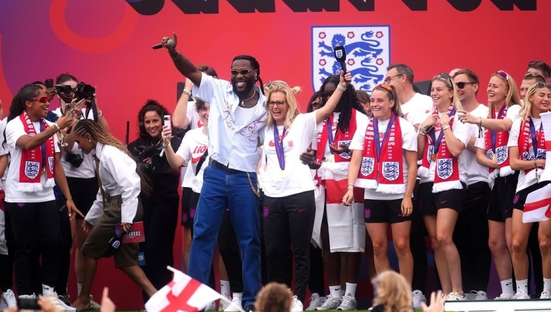 Ballon d?Or: England women?s coach Wiegman requests dance with Burna Boy