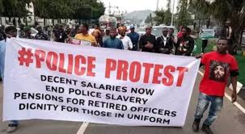 Retired police officers threaten ?father of all protests? at National Assembly