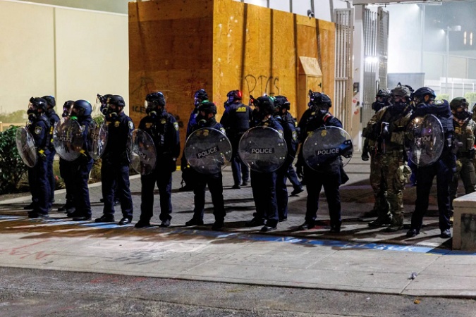 Trump orders deployment of troops to Portland and authorises ?full force?