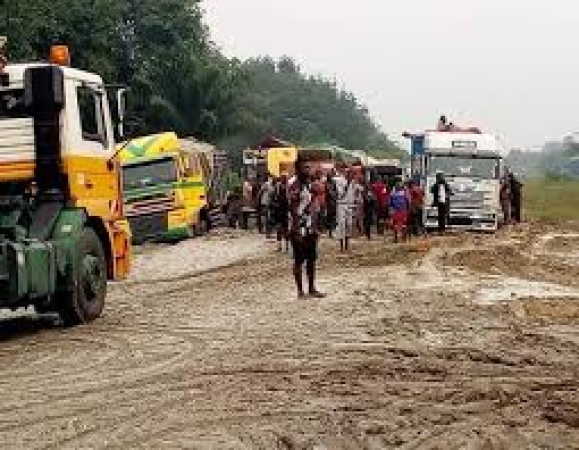 Motorists, commuters lament slow repairs on Benin-Sapele road