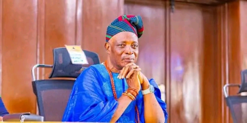 Oba Ladoja carries out official function with inspection of Olubadan palace