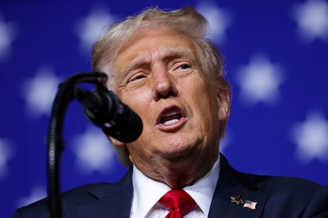 Trump?s ominous move to recruit generals and admirals to his political cause