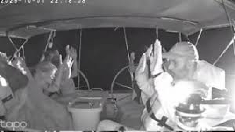 Israeli naval ships intercept Gaza-bound flotilla