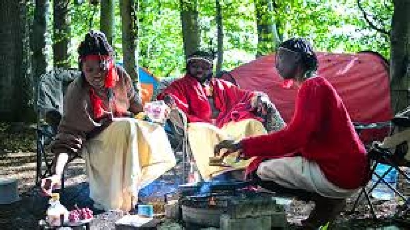 ?African tribe? who camped in Scottish woodland evicted