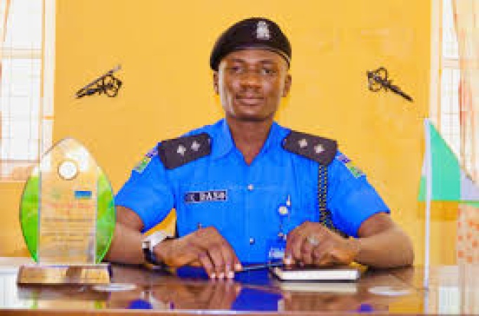 Criminals use tinted vehicles for crimes ? Police