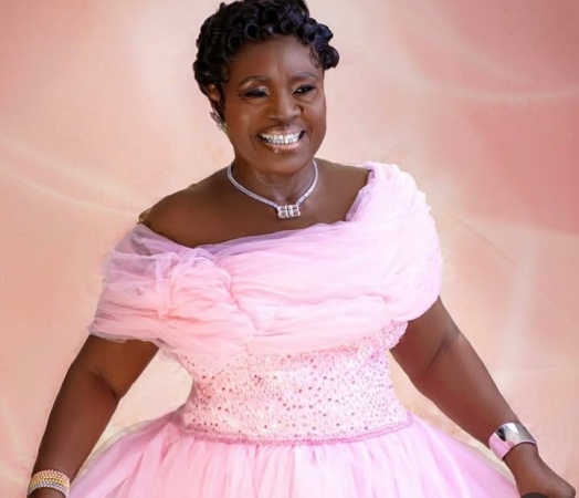 Mama Rainbow celebrates 83rd birthday, 60 years on stage