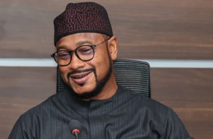 No plans to join APC, says Lawal