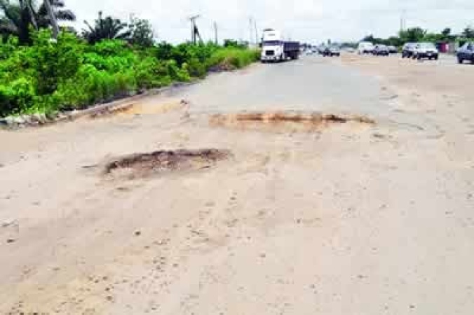 Onitsha-Owerri road now a death trap ? CLO sends SOS to Tinubu, Soludo