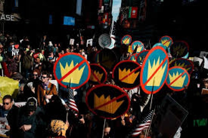 Republicans are ridiculing ?No Kings.? A striking new poll shows Americans aren?t laughing