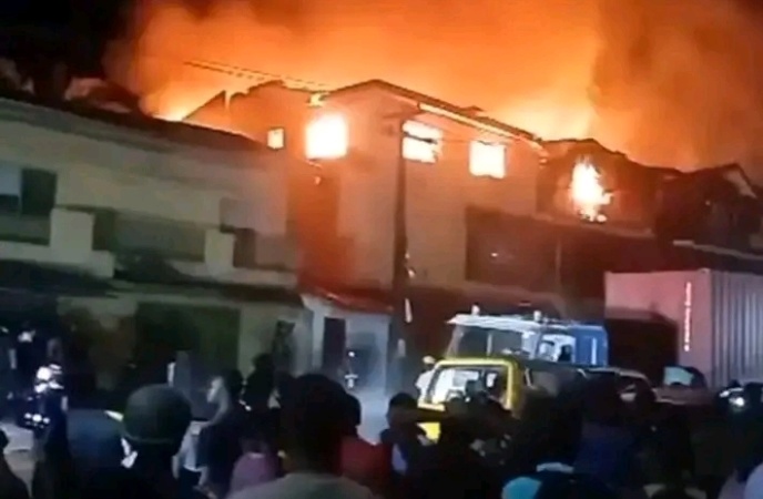 Fire at Alaba Market amid rising demolitions worrisome ? HURIWA