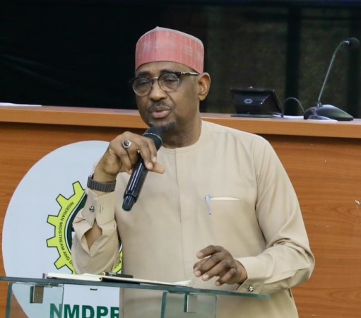 Nigeria imports 15bn litres of petrol despite Dangote refinery output