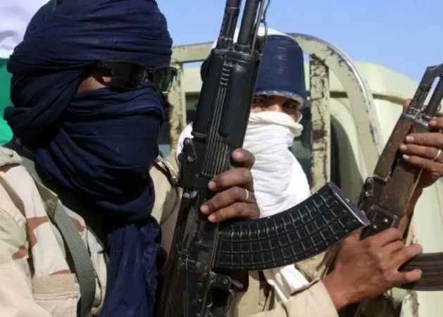Gunmen kill two security operatives, cart away rifles in Benue