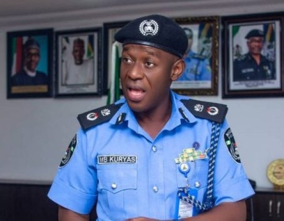 Armed robber betrays self after refusing to pay for meal at restaurant