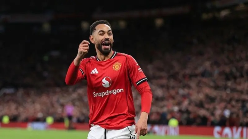 Man Utd claim third win in a row in six-goal thriller