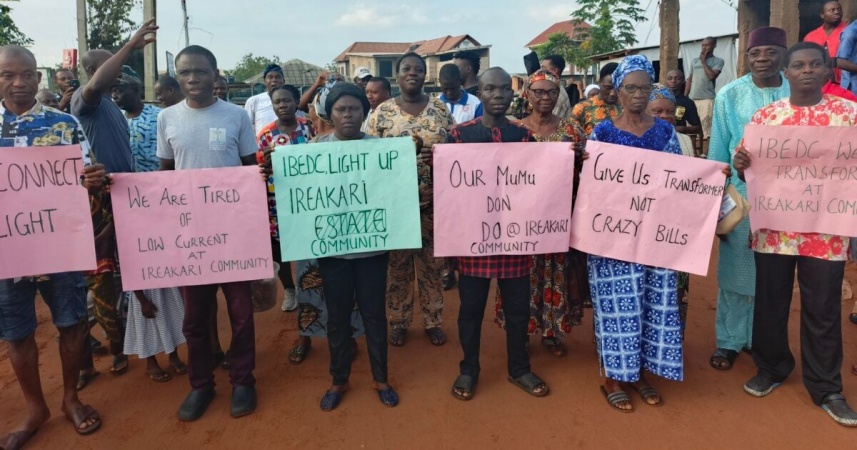 Ogun community protests over IBEDC?s refusal to energise transformer after spending N11m