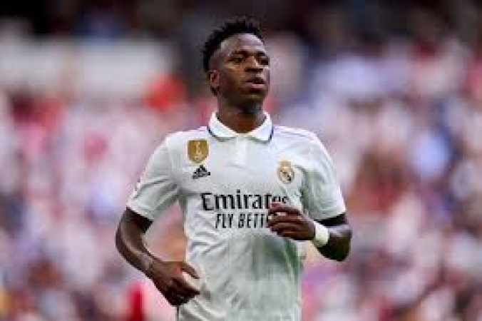 Vinicius Jr apologises to Real Madrid fans
