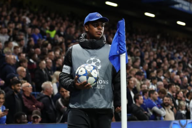 Chelsea legend?s son seen working as a ballboy during Champions League clash