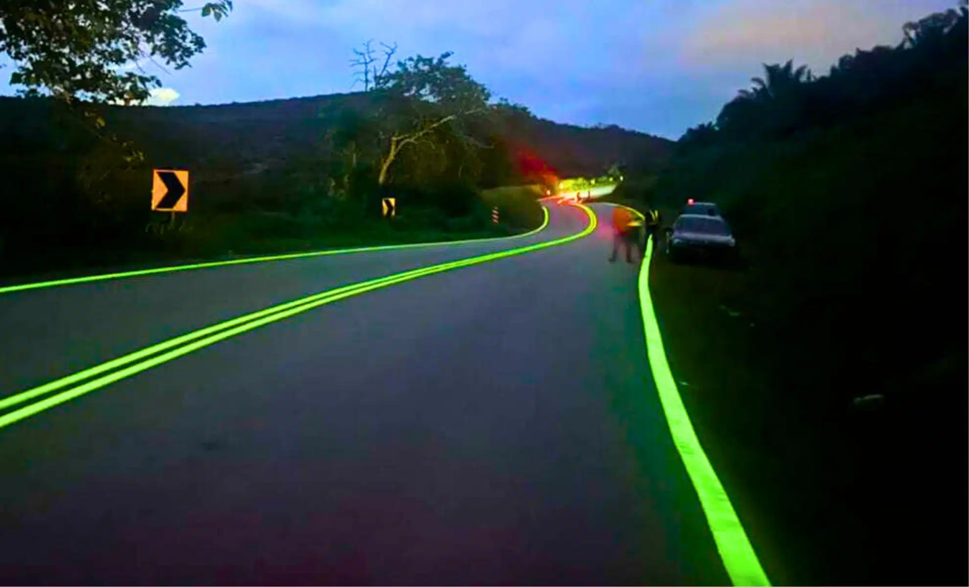 Malaysia painted roads that glow in the dark instead of using lights?Until a big problem came to light