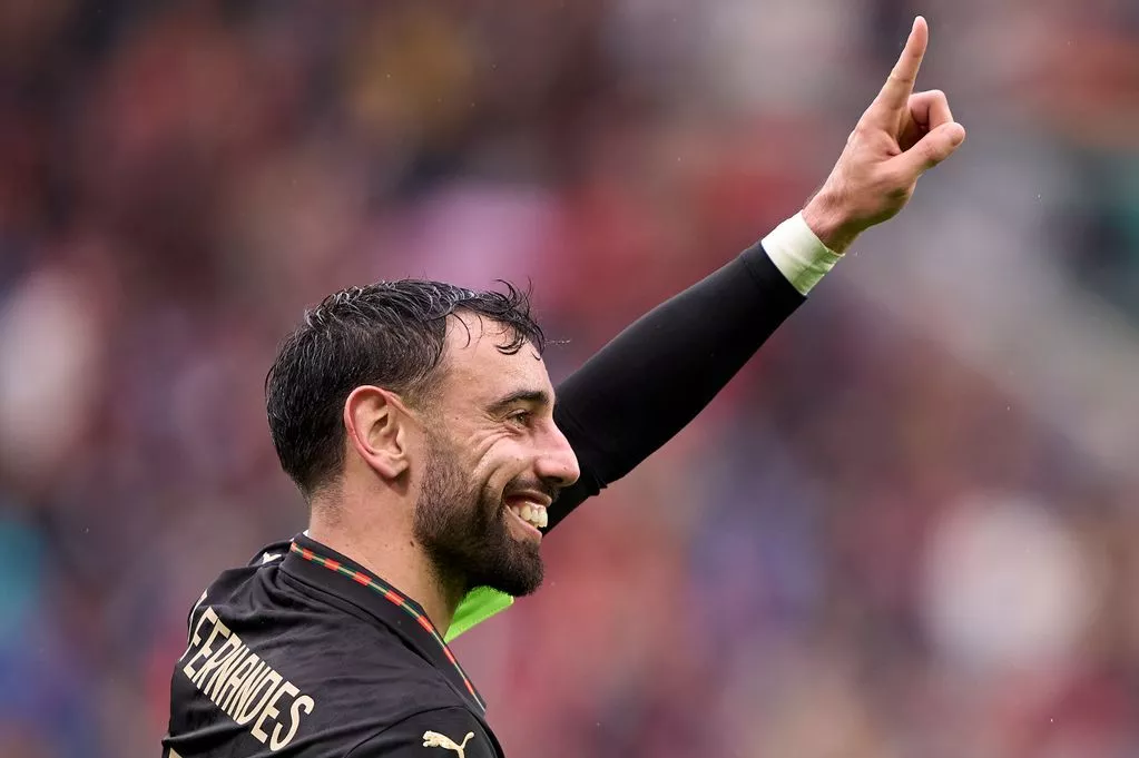 Cristiano Ronaldo responds to Bruno Fernandes hat-trick amid World Cup ban