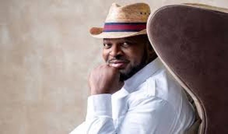Nigeria?s live-band icon, Akiin Shuga, dies at 50