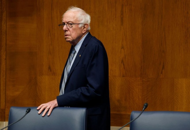 Outraged liberals warn Democratic leaders not to cave on shutdown