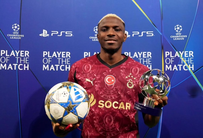Barca battle Chelsea, PSG for Osimhen