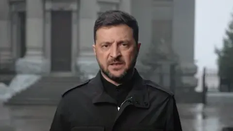 Zelensky warns Ukraine risks losing US support over White House peace plan