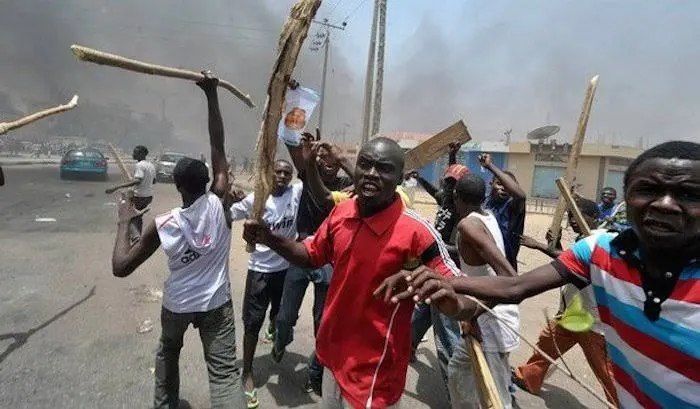 AnambraDecides2025: Youths, Police stop thugs from disrupting Senator Ekwunife?s polling unit