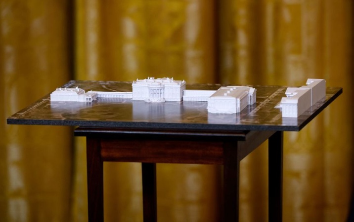 Trump hires new architect for White House ballroom amid clashes over project