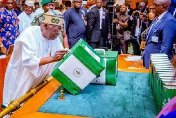 Budget delay impacting businesses — Experts