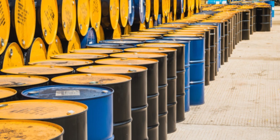 Nigeria, Angola struggle to find buyers for their oil as global surplus builds