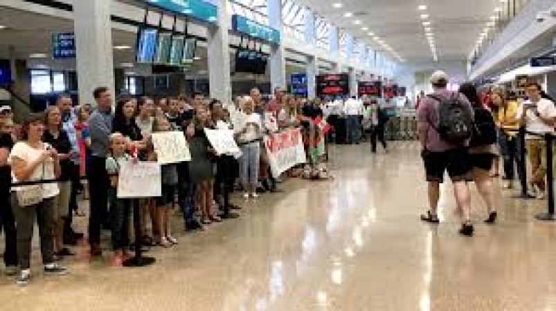 Airports allow non-traveling public past security entrances for first time in decades
