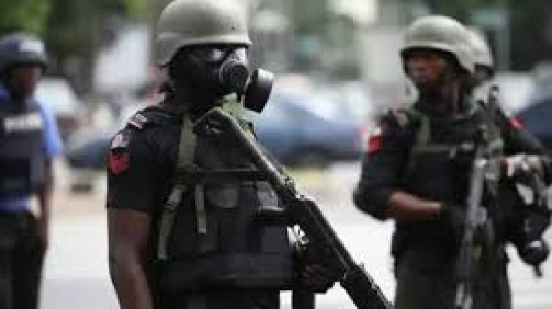 Police rescue 11 kidnap victims, driver killed along Benin-Lagos expressway