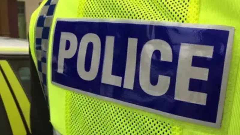 UK Police Officer sacked for giving out phone number on duty