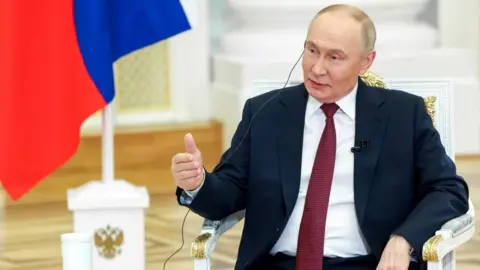 Putin says Russia will take Donbas by force or Ukraine's troops will withdraw