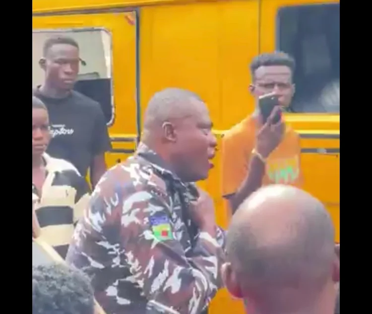 Police probe viral video of officer mobbed over theft allegation