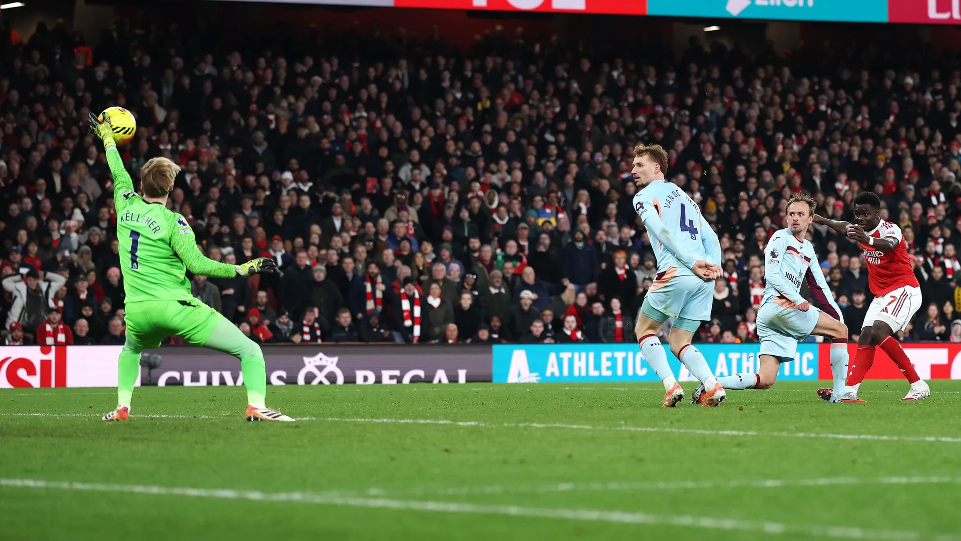 Premier League: Arsenal see off Brentford to restore five-point lead as Chelsea and Liverpool falter