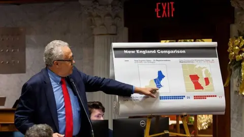 Indiana Republicans defy Trump to reject new voting map