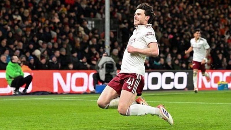 Rice scores twice as Arsenal beat Bournemouth