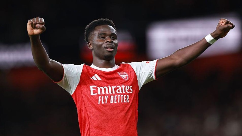 Saka agrees to new long-term contract with Arsenal