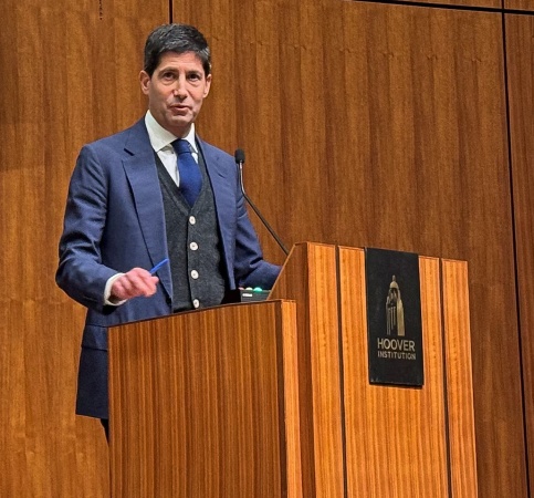 Trump picks Kevin Warsh to lead the US Federal Reserve