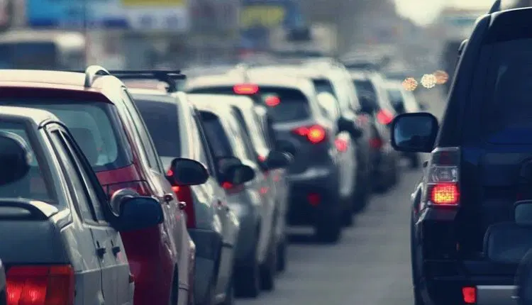 Gridlock on Lagos Bridge after truck crash kills 2