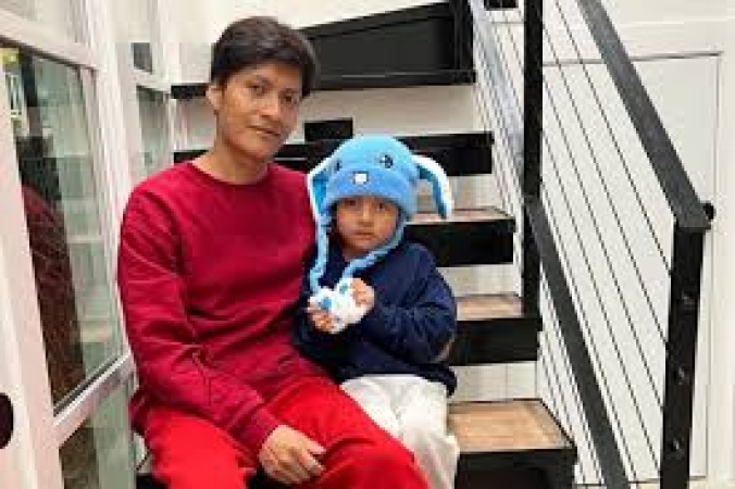 Boy, 5, and father detained by ICE return to Minnesota after release